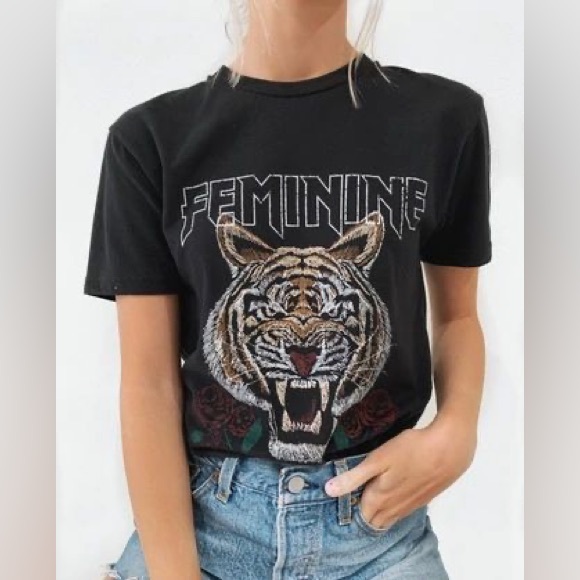 EllandEmm Tshirt - Picture 1 of 5